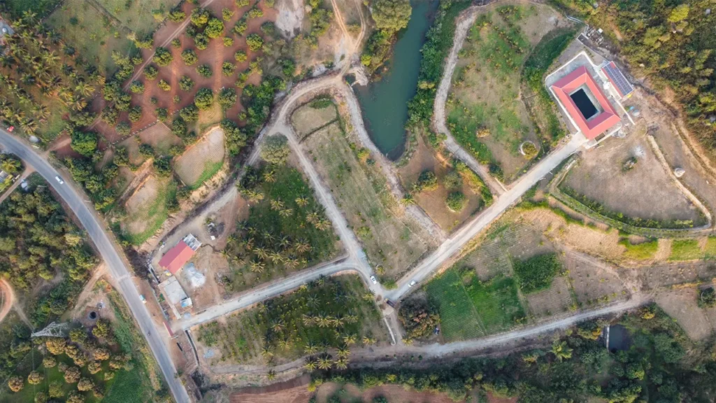 Aerial view of the Mountains & Mangoes farmland layout